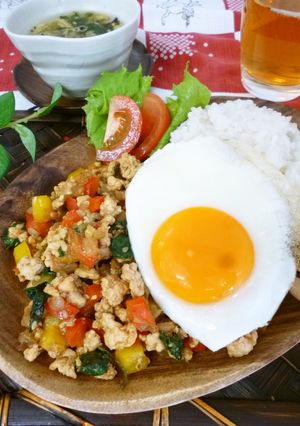 A picture of Japanese-style Phad Ga Prao with Fragrant Perilla Leaves.