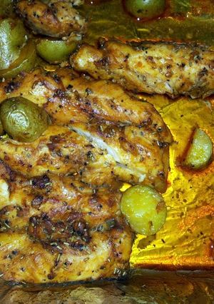 A picture of Rosemary Roasted Chicken with Potatoes.