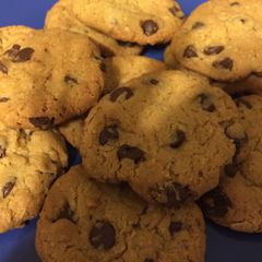 A picture of Cowboy Cookies.