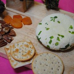 A picture of Home made country cheese.