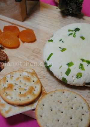 A picture of Home made country cheese.