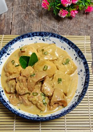 Foto resep Opor Ayam Tahu Telur Bumbu Kari