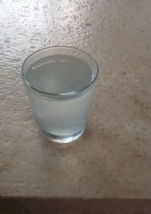 A picture of Lime water.