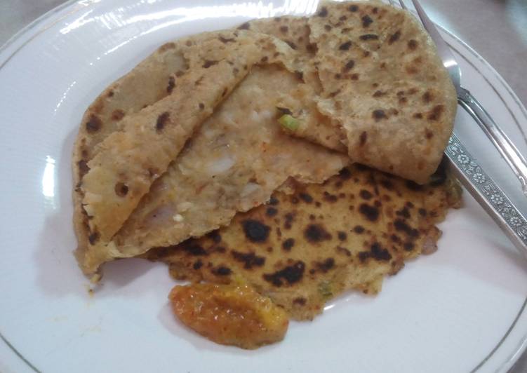 Aalu Paranttha (potato stuff brush fried bread)