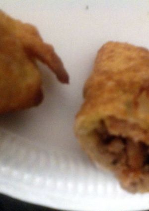 A picture of Cheeseburger Egg Rolls.