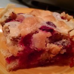 A picture of Cranberry Cake.