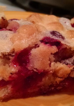 A picture of Cranberry Cake.