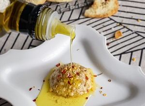 Gambar Garlic Dipping Oil for Focaccia / Bread