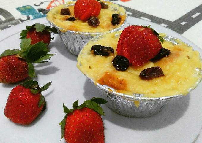 Puding roti kismis