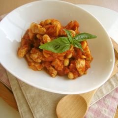 A picture of Pork and Beans.