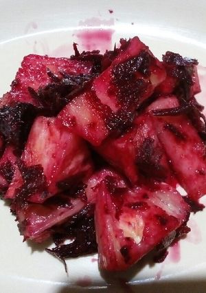 A picture of Pineapple and beetroot salad.