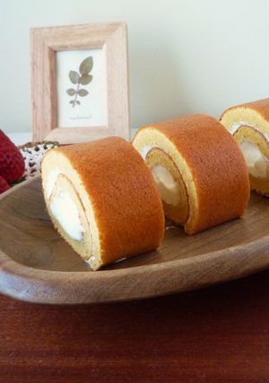 A picture of Caramel Swiss Rolls.