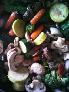 A picture of Beef and veggie medley.