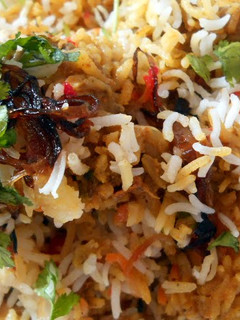 A picture of Hyderabadi Chicken Biryani.