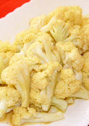 A picture of Marinated Cauliflower with Olive Oil.
