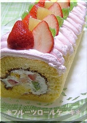 A picture of Easy Fluffy Fruit Roll Cake.