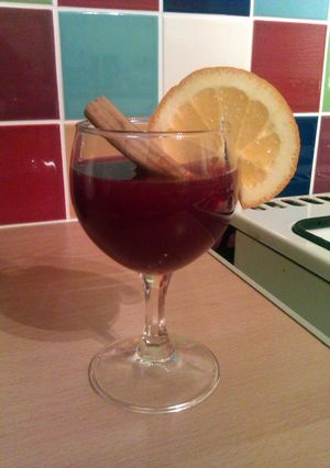 A picture of Vickys Christmas Mulled Juice, Non-Alchoholic.