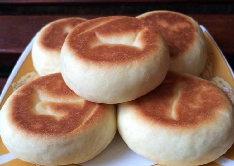 Bakpia basah isi kacang hijau