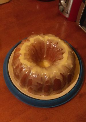 A picture of Glazed pound cake.