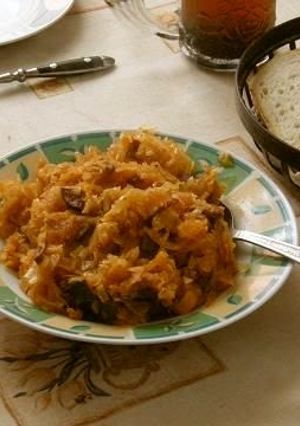 A picture of Polish Sauerkraut Cooking: Bigos.