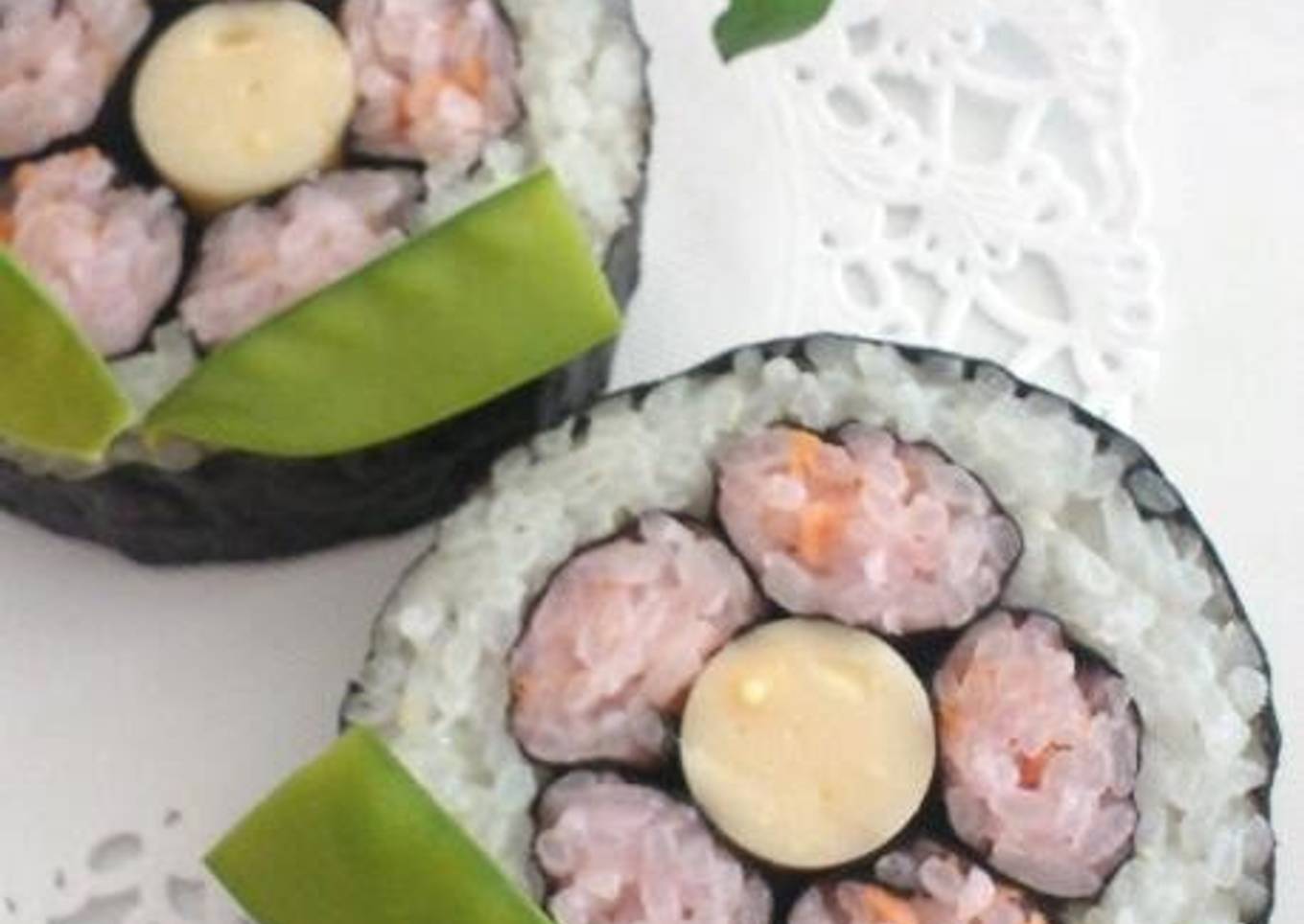 Flower-decorated Sushi For Hinamatsuri (Girls' Day)