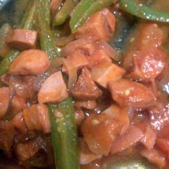A picture of A good easy turkey dog dish.
