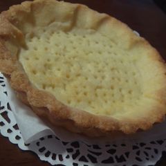 A picture of Flaky Pie Crust (easily removable).