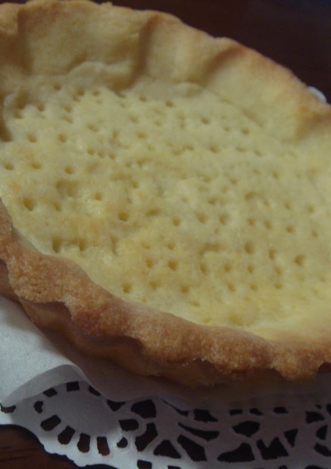 A picture of Flaky Pie Crust (easily removable).
