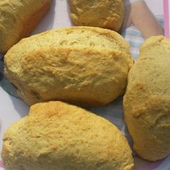 A picture of Yummy orange bread.