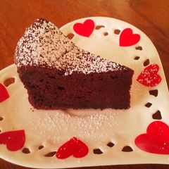 A picture of Authentic Gateau du Chocolat Using Chocolate Cream.