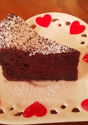 A picture of Authentic Gateau du Chocolat Using Chocolate Cream.