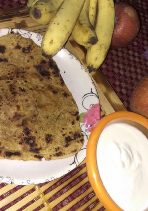 A picture of #MMC post-8 left over daal parantha.