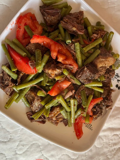 Una foto de Habichuelas con carne de Res