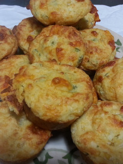 A picture of Mama's Mexican cornbread muffins.