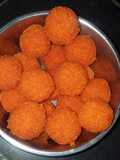 Rava Laddu or Suji laddu