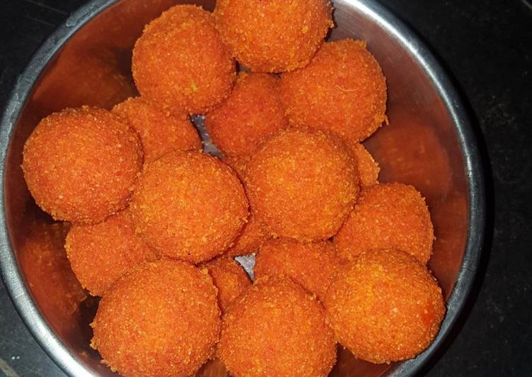 Recipe of Perfect Rava Laddu or Suji laddu