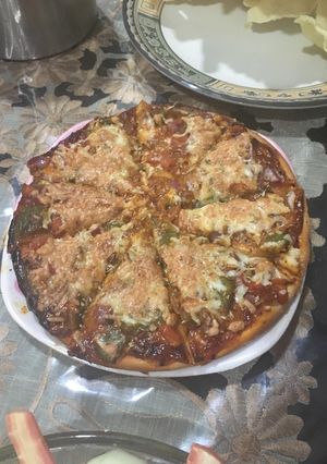 A picture of Veg pizza #valentinespecial#mealfortwo.