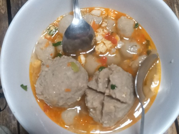 Resep: Cilok bakso Pentol Kuah pedas telur seger Menu Enak