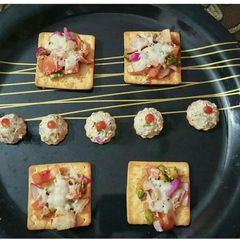 Cheesy canapes A picture of Cheesy canapes.