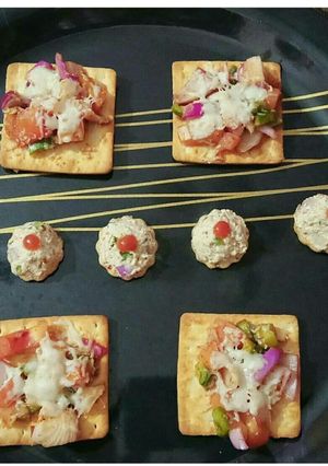 A picture of Cheesy canapes.