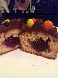 A picture of Sophie's PB & J cupcakes.