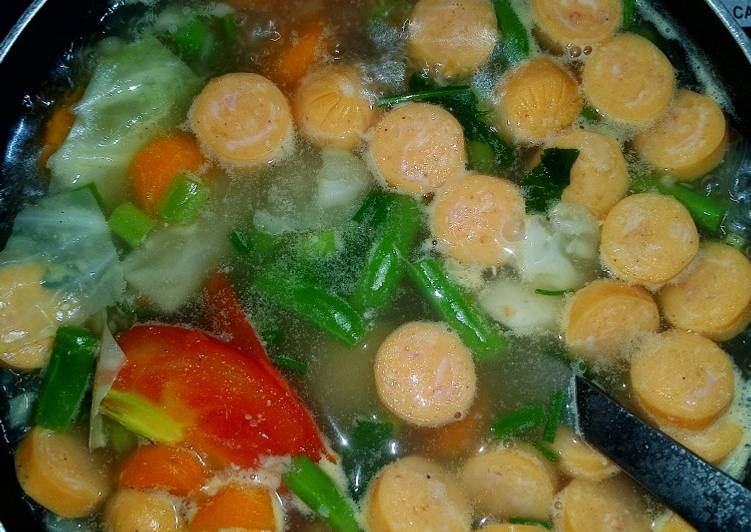 Langkah Mudah untuk Menyiapkan Sayur SOP sosis fiesta lezat Anti Gagal