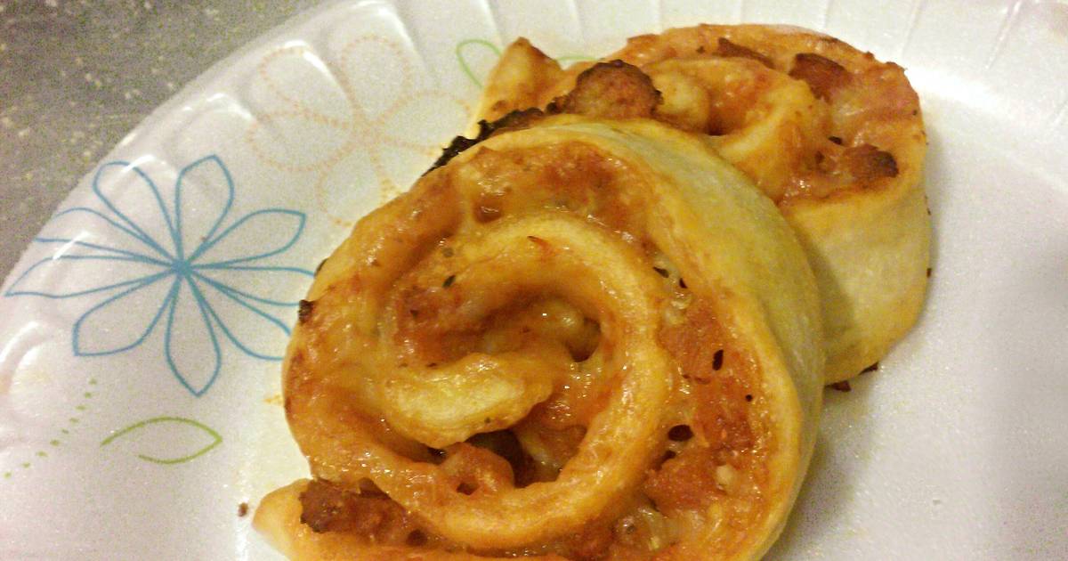 Pizza Wheels Recipe by StephieCanCook Cookpad