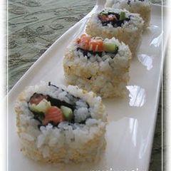 A picture of California Roll.