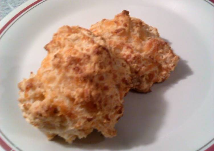 Recipe of Favorite Cheesy garlic Bisquick biscuits