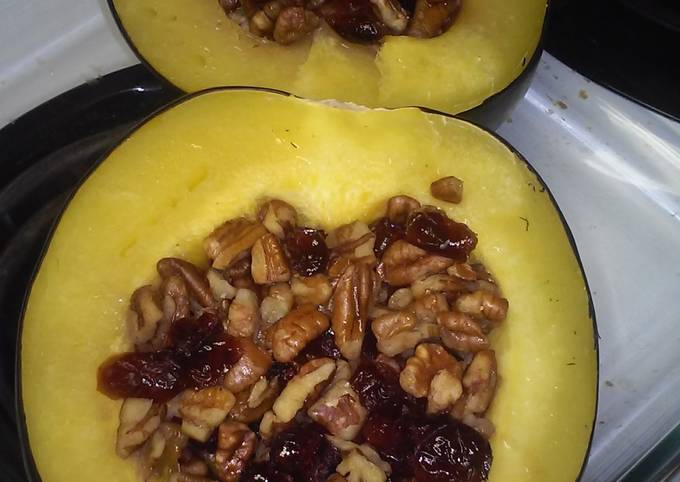 Easy, Baked Cranberry-Pecan Acorn Squash