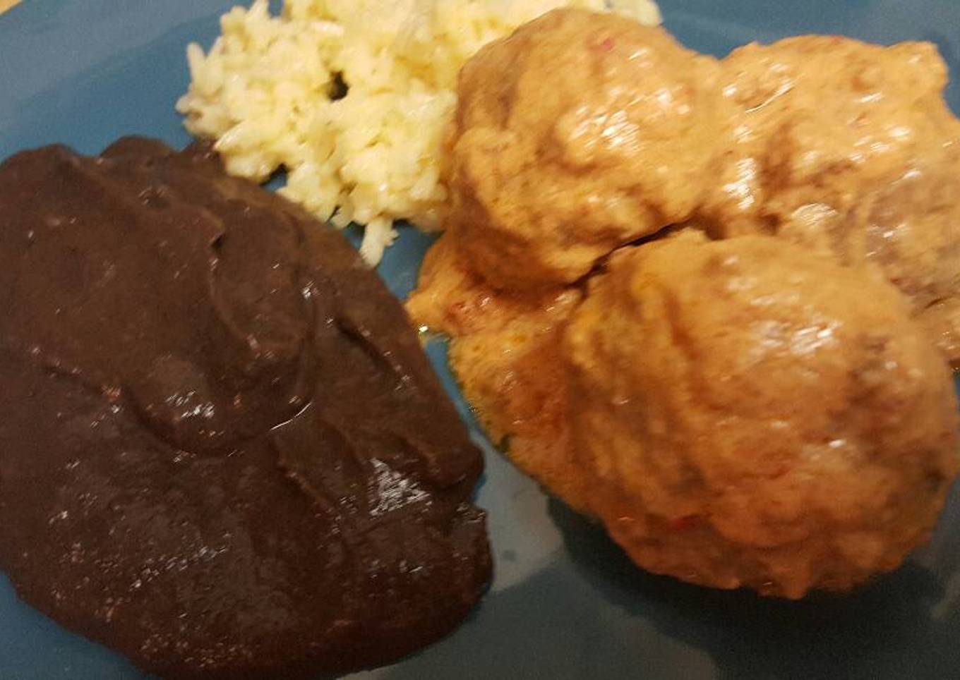 Albóndigas en crema de chipotle