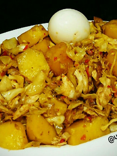 A picture of Curried shredded chicken potatoes.