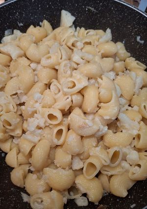 A picture of Pasta with Cauliflower (White Sauce).
