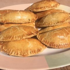 A picture of Baked meatpie.